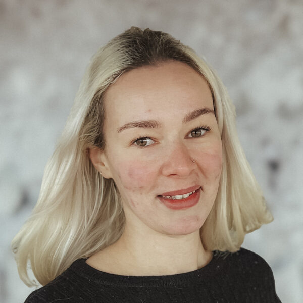 Andria Fivian (20) neu